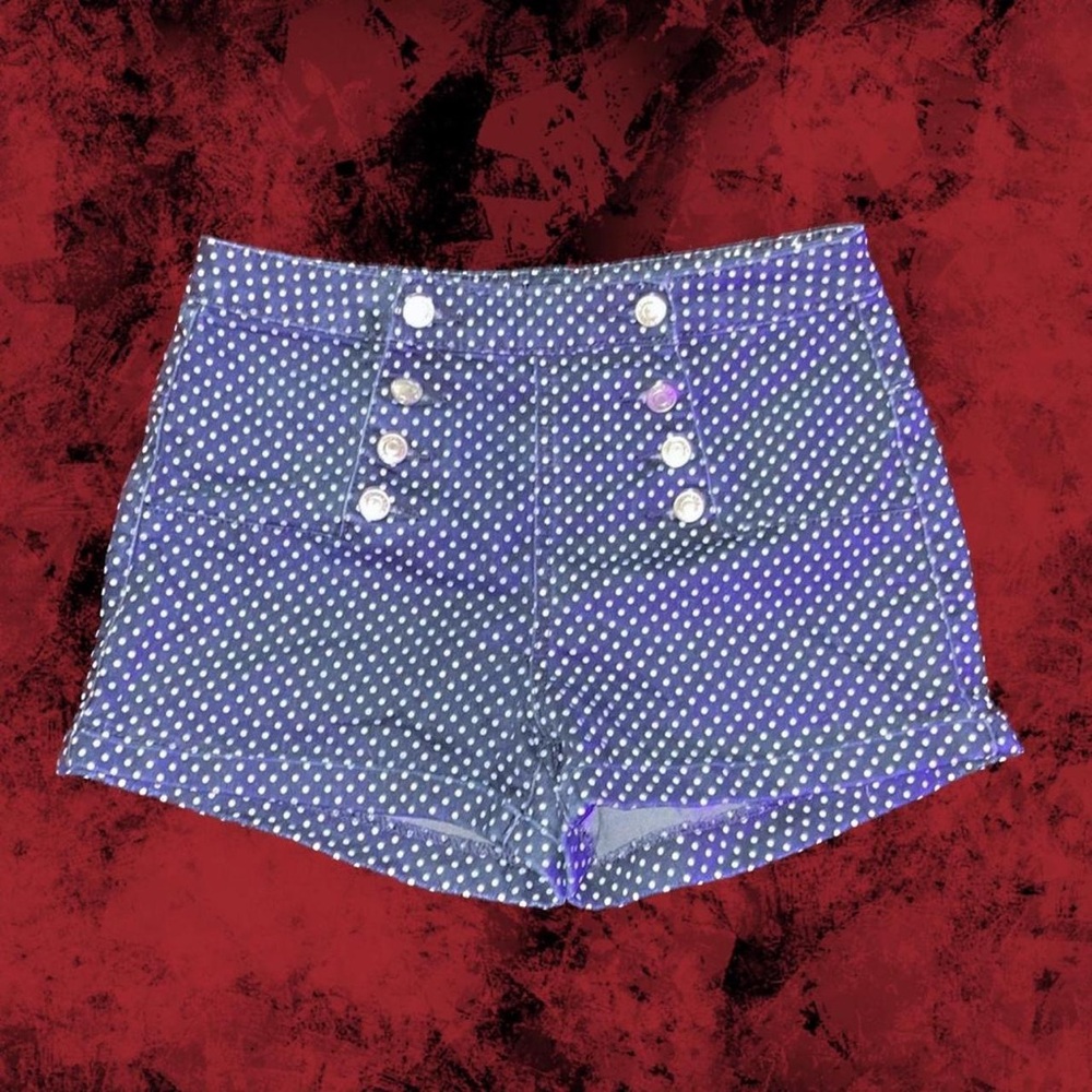 cutest little polka dot high-waisted shorts